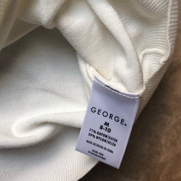 NWOT White Jewel Embellished Collar Sweater - Picture 6 of 9